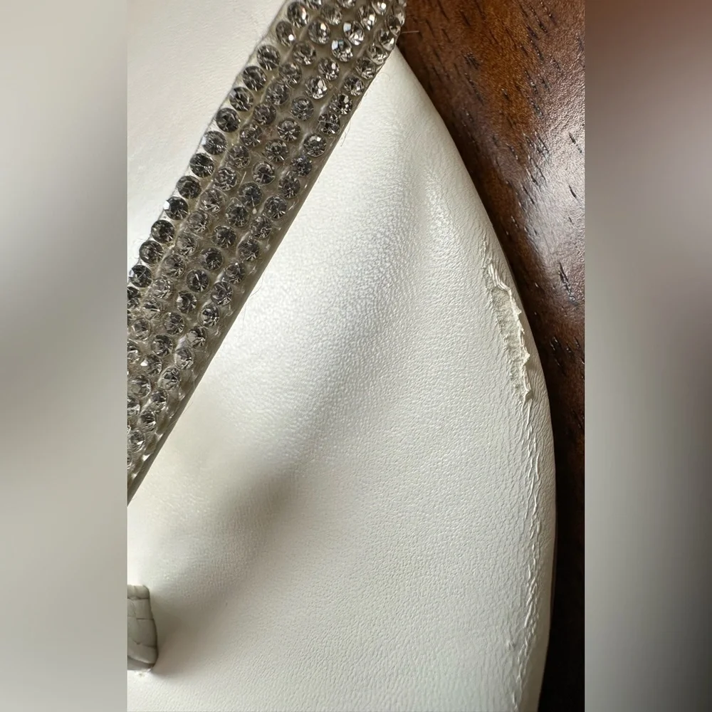 ✨ Sparkly White Rhinestone Flip‎ Flop Sandals Women Size 7 Summer Beach Chic✨